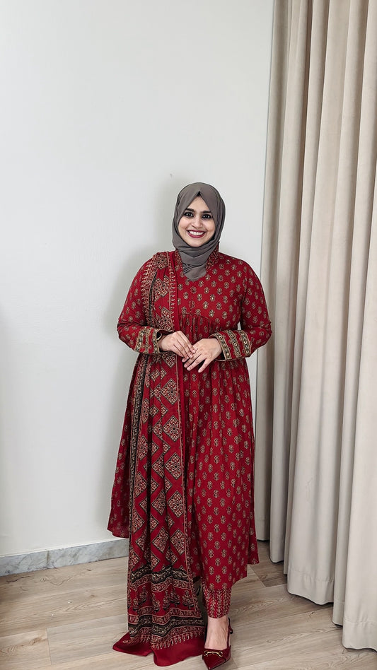 Ajrak 3 Piece Suit Set